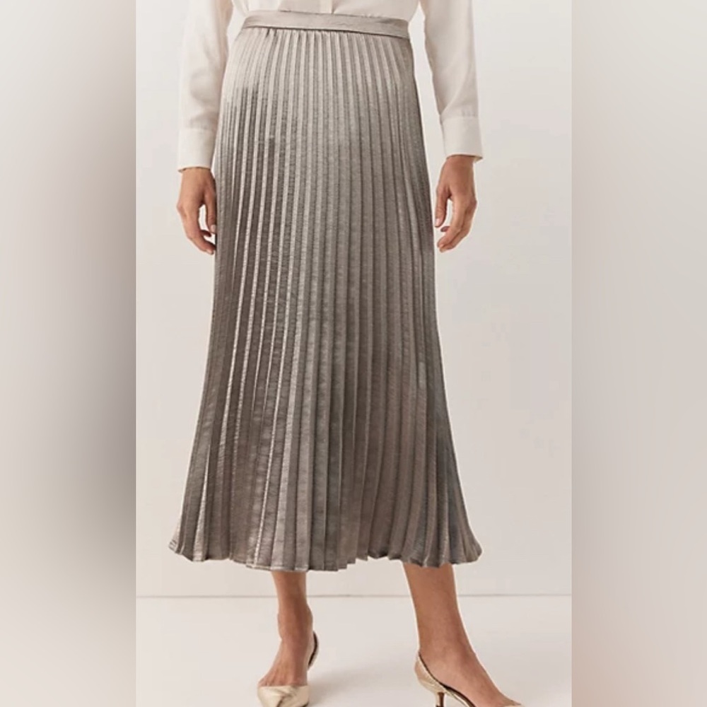 The White Company Gray Pleated Skirt